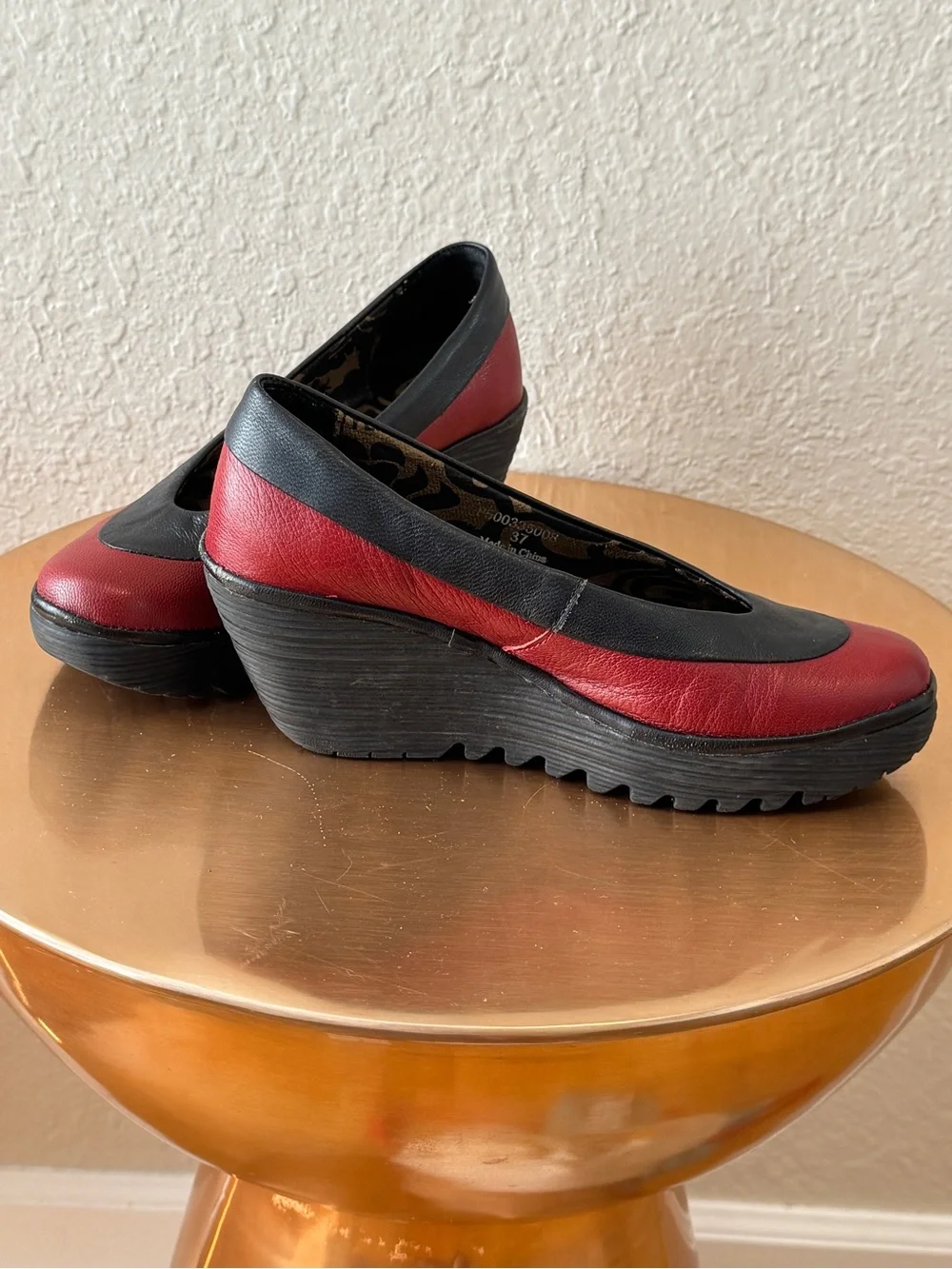 Fly London Yoko Red & Black Leather Wedge Pumps - Size EU 37 / US 6.5